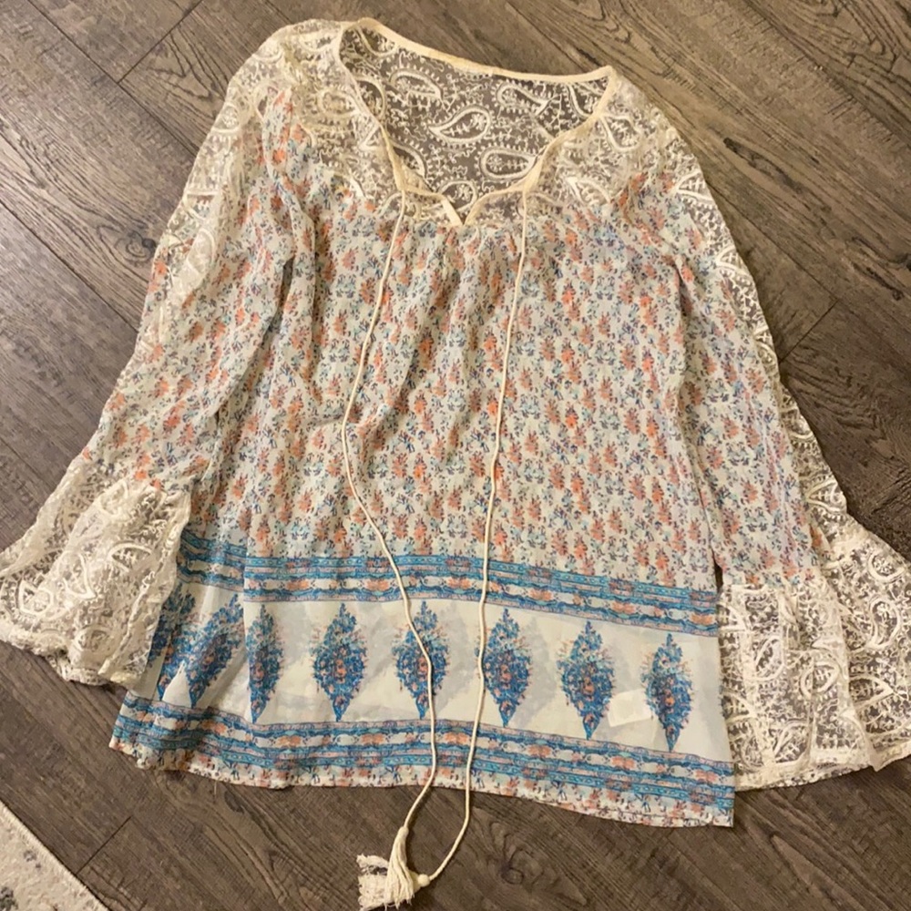 Blouse with lace detail- size L- great condition